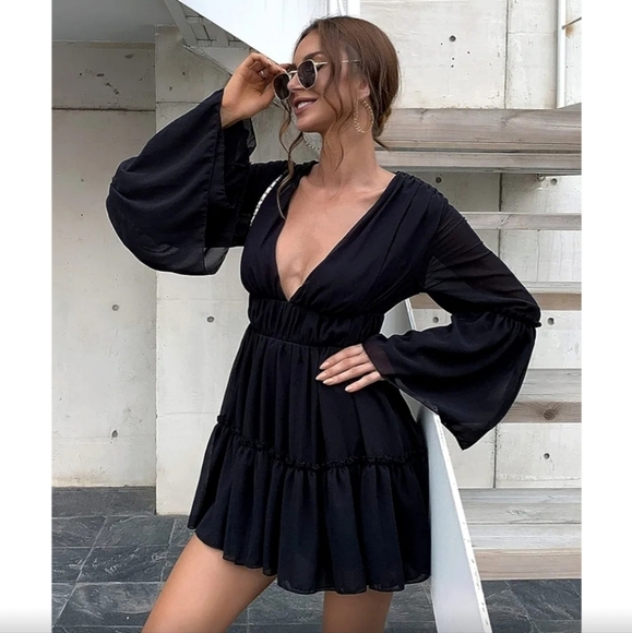 Missord Womens Black Plunge Neckline LS Whimsy Tiered Mini Dress-Size L - Picture 1 of 14